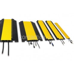 Коврик резиновый рифленый чорний ширина 0,7см